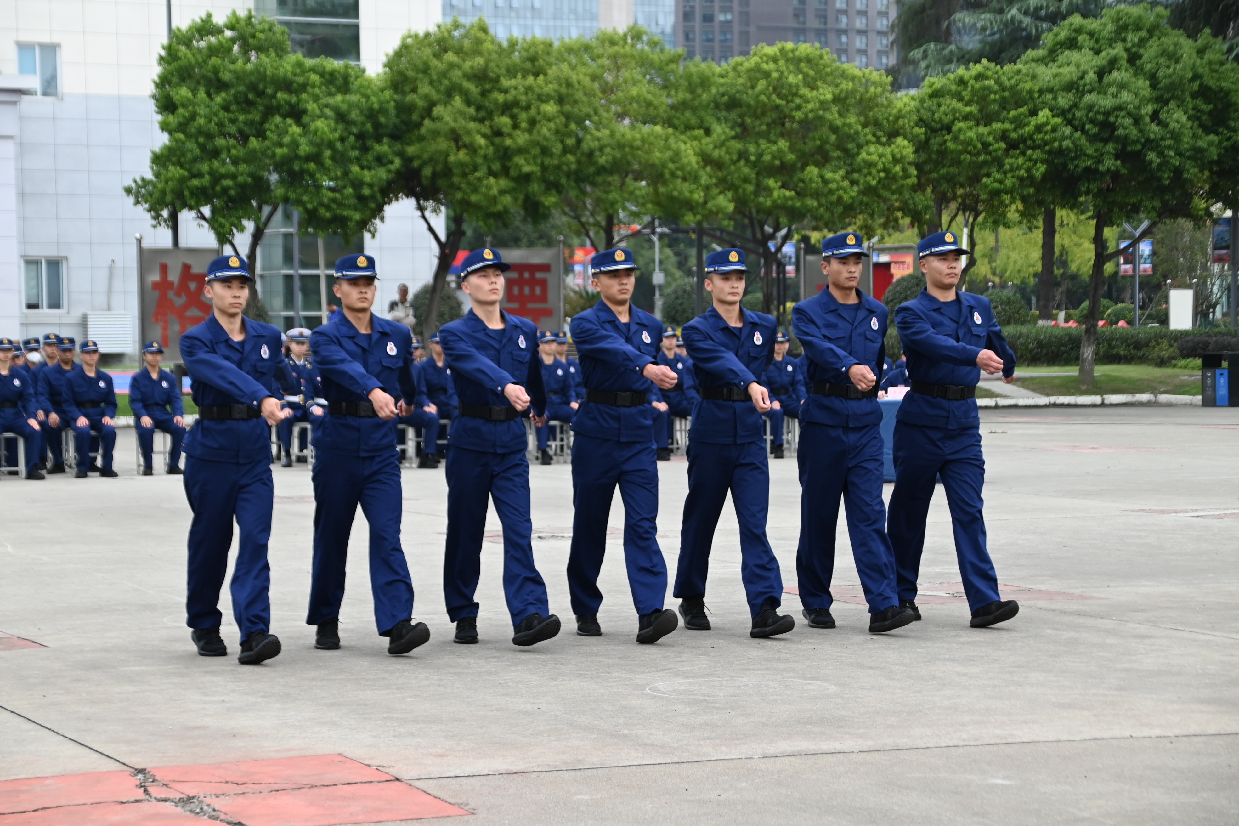 新一轮对阵拉开帷幕，各队积极备战的简单介绍