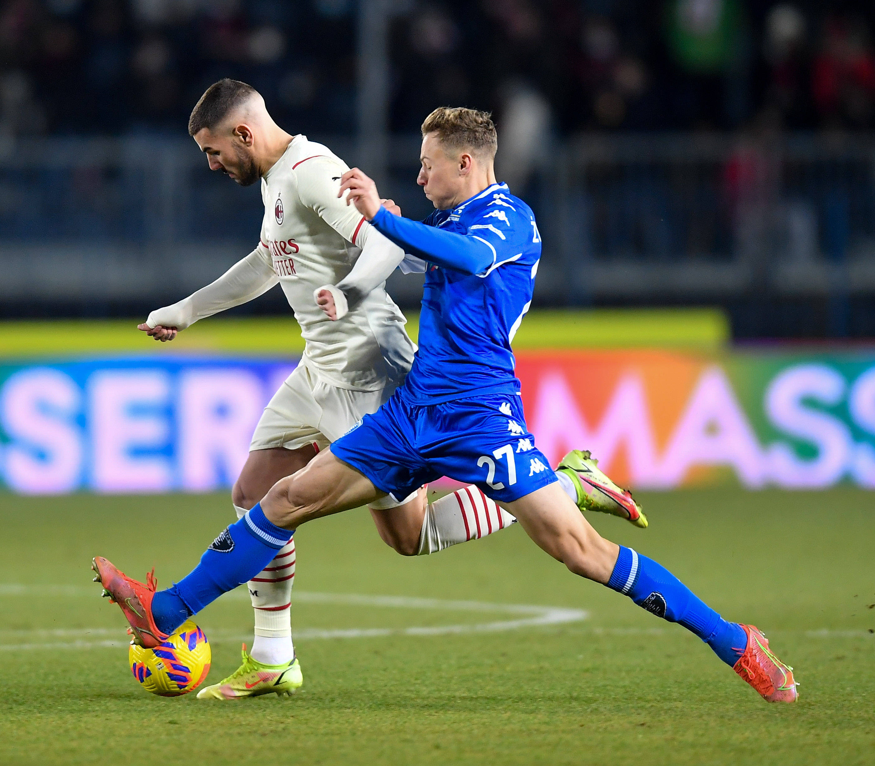 意甲比赛赛季赛程紧凑,球队备战全力以赴的简单介绍 意甲比赛赛季赛程紧凑,球队备战全力以赴的简单介绍