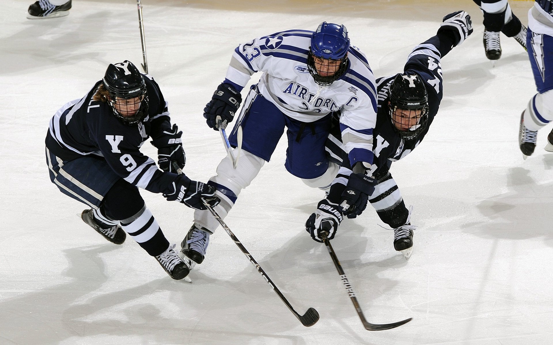 雄鹿打穿热火，武切维奇硬仗之王