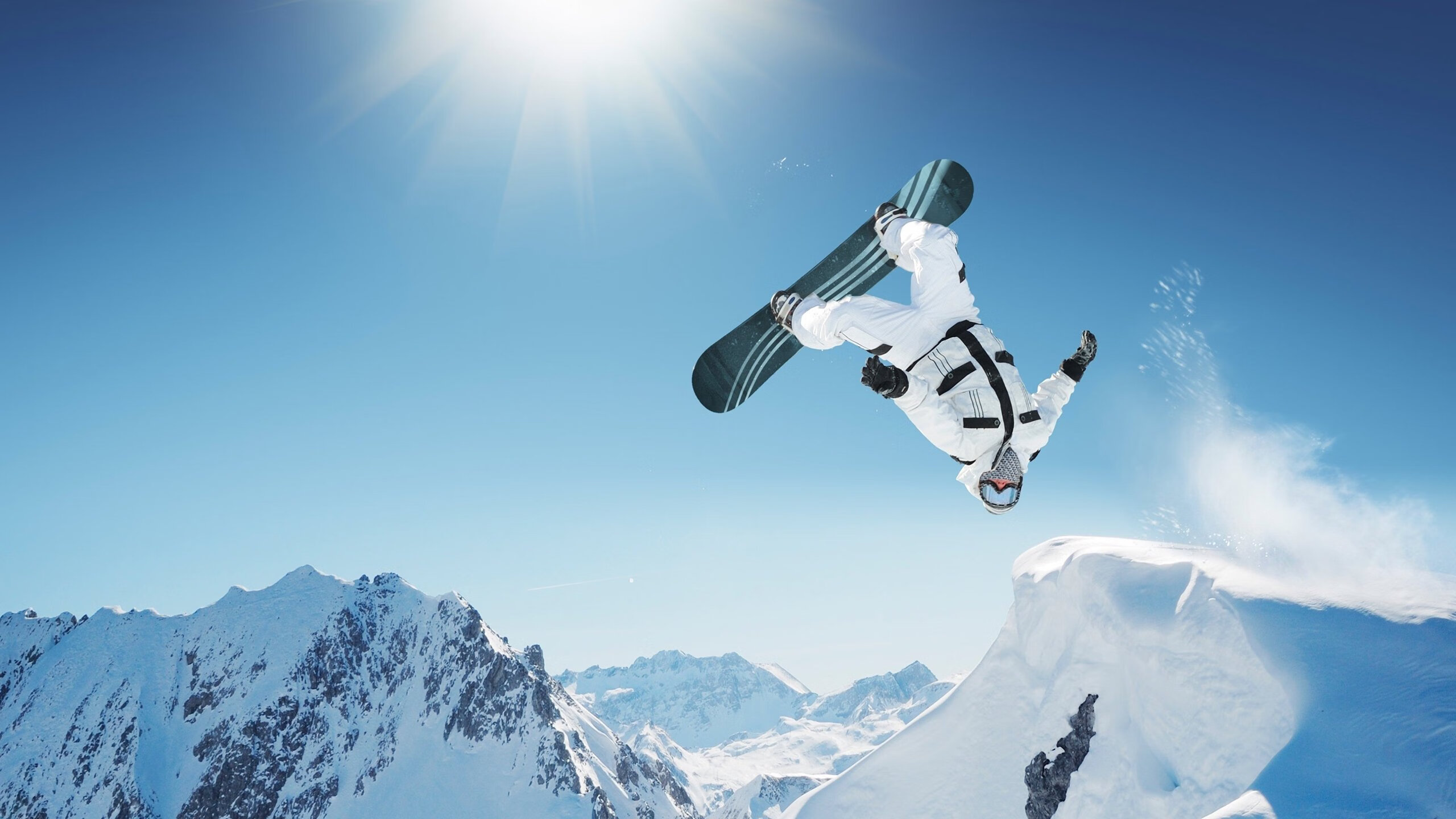 赛道上的绝杀时刻，哈斯车队惊天逆转，佩雷兹惊艳四座